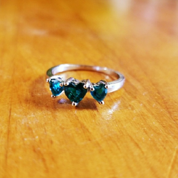 Jewelry - Simulated Green Topaz Heart Ring 925S Size 8
